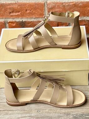 Michael Kors Dina Beige Tan Leather Flats Gladiator Sandals Sz 8.5M